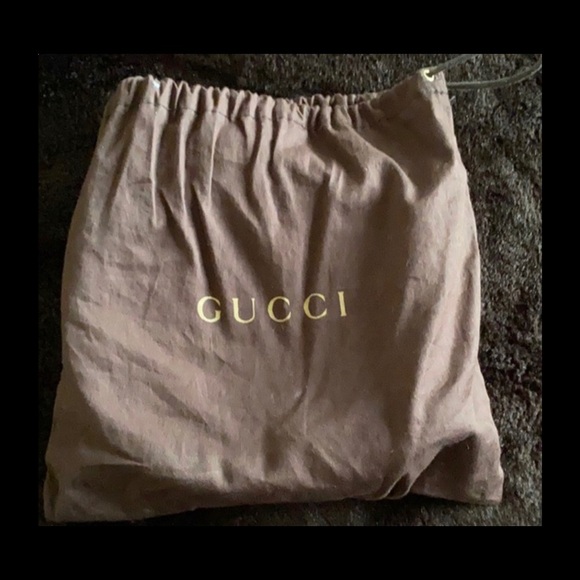Men’s Gucci belt - Picture 2 of 3